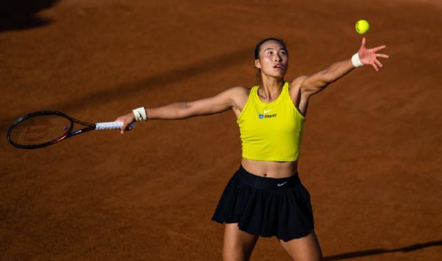 半岛体育下载-郑钦文即时排名首进前20 罗马第4轮中国德比预定？