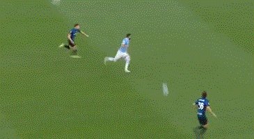 半岛体育下载-【意甲】反超球爆冲突 国米半小时丢3球1比3拉齐奥