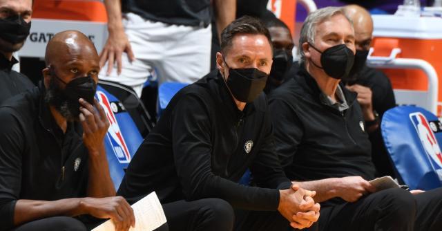 半岛体育注册网址-西征五连胜篮网扬威！强势表现令联盟群雄战栗