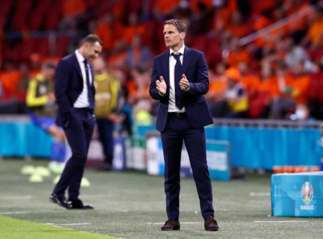 半岛体育注册网址-德波尔：两粒失球都不应该 邓弗里斯：进球如释重负