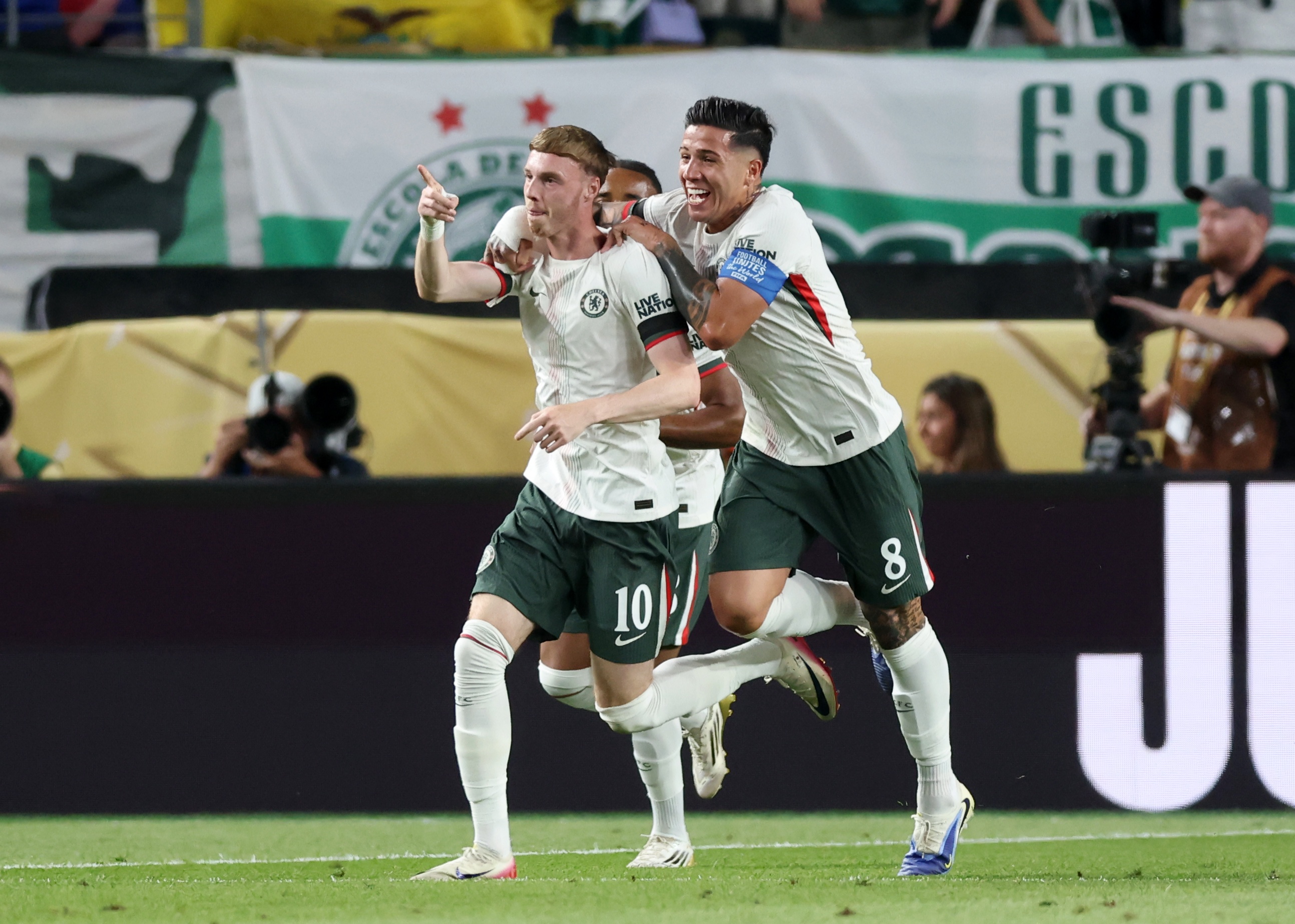 半岛体育下载-旧将：切尔西夏季准备好收到对帕尔默和恩佐的报价，没欧战难留人